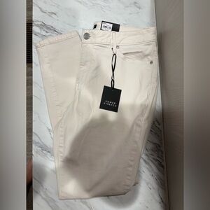 NWT simply Vera Wang off white skinny mid rise jeans